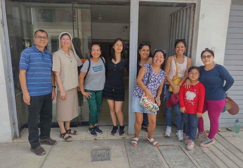 PROJETO EDUCATIVO NAS POVOAÇÕES INDÍGENAS DO NORTE DO PERU.