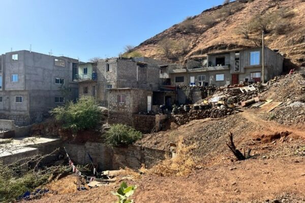 fundacion.m.trinidad.carreras.familia.landa.cabo.verde.palmarejo.ama.sueña.construye.5